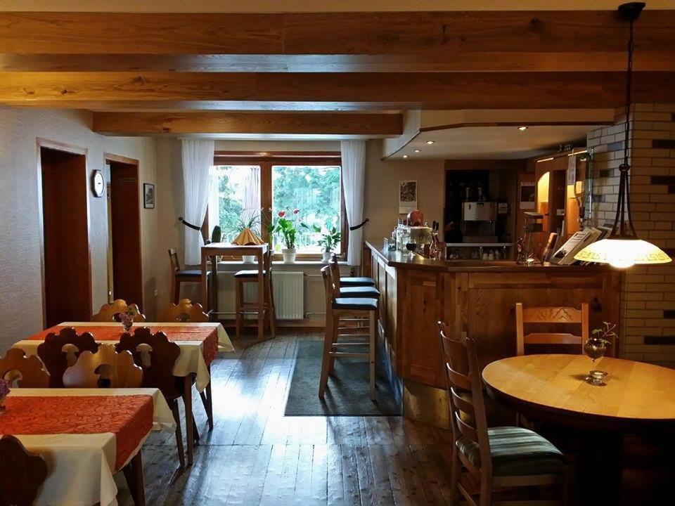 Gast- Und Pensionhaus Zur Linde Staufenberg  외부 사진